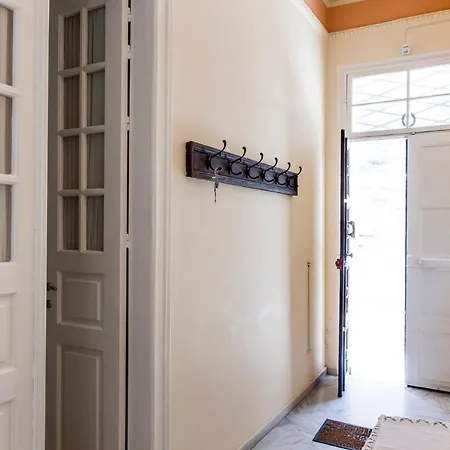 Konukevi 1834 Classic Beauty Ermoupoli